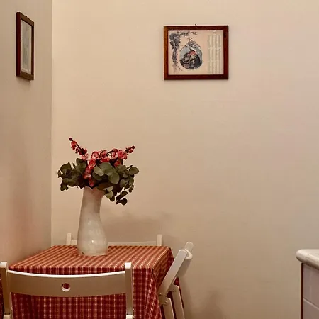 Holidaycasa Domus Tiberiana Apartment