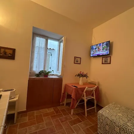 Holidaycasa Domus Tiberiana * Sperlonga